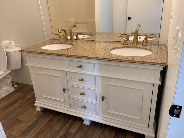 1310 timber creek, Kemp, TX 75143