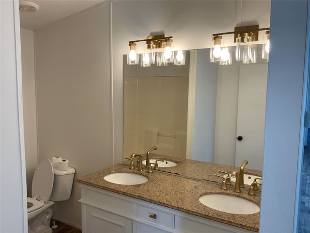 1310 timber creek, Kemp, TX 75143