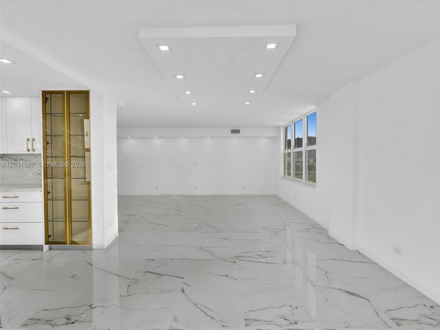 230 174th St 712, Sunny Isles Beach, FL 33160