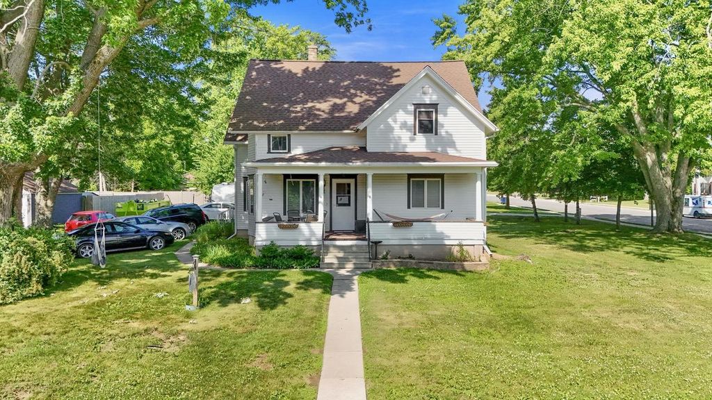 107 S 1st STREET, Cedar Grove, WI 53013