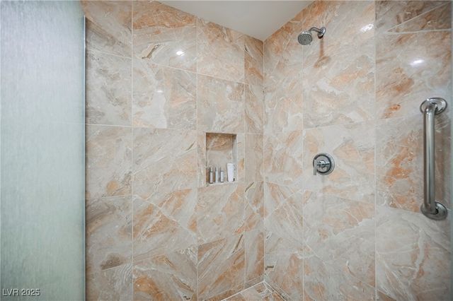 2000 FASHION SHOW Drive 2615, Las Vegas, NV 89109