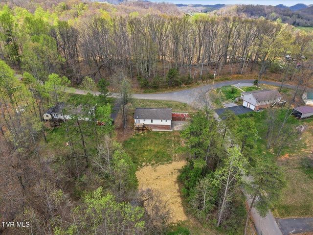 123 Madeline Lane, Rogersville, TN 37857