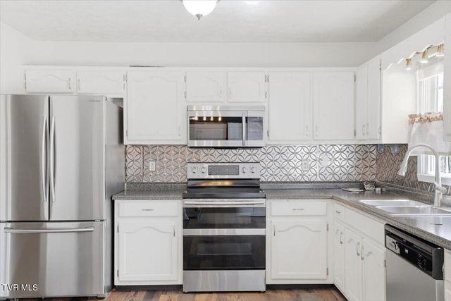 123 Madeline Lane, Rogersville, TN 37857
