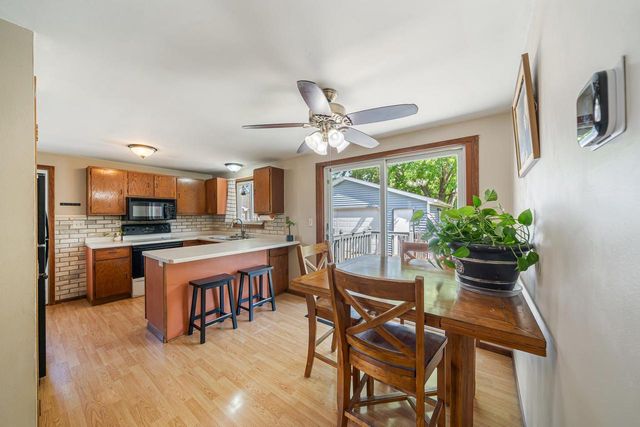 1605 THORNTON DRIVE, Oshkosh, WI 54904