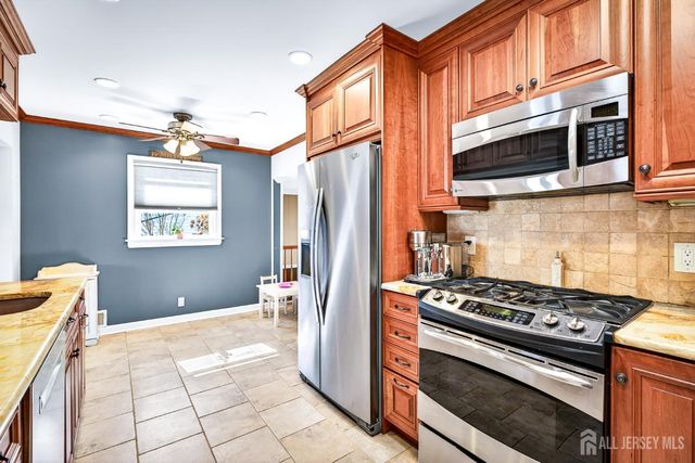 423 S Plainfield Avenue S, South Plainfield, NJ 07080