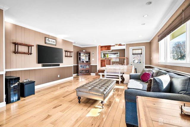 423 S Plainfield Avenue S, South Plainfield, NJ 07080