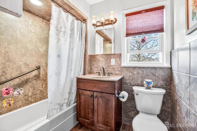 423 S Plainfield Avenue S, South Plainfield, NJ 07080