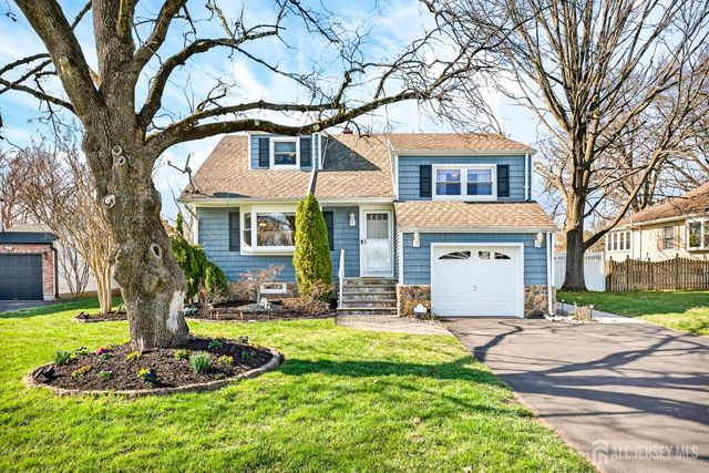 423 S Plainfield Avenue S, South Plainfield, NJ 07080