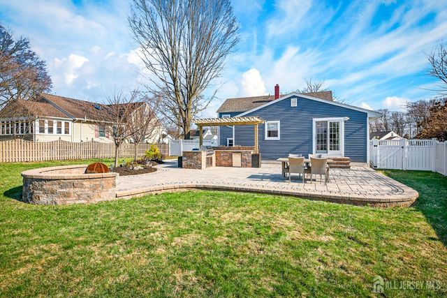 423 S Plainfield Avenue S, South Plainfield, NJ 07080
