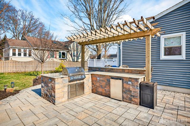 423 S Plainfield Avenue S, South Plainfield, NJ 07080