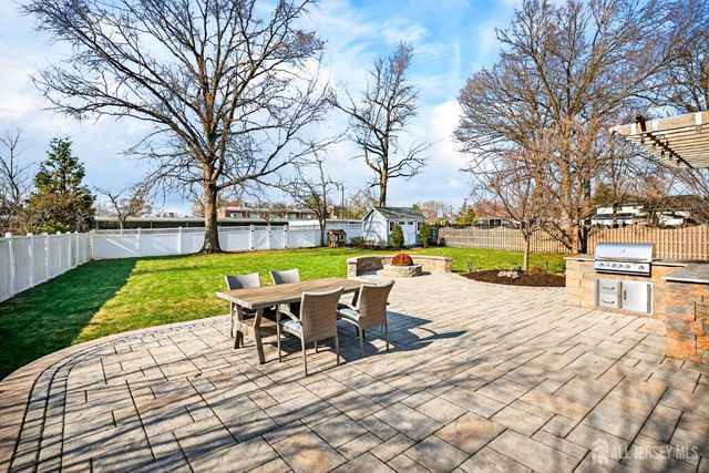 423 S Plainfield Avenue S, South Plainfield, NJ 07080