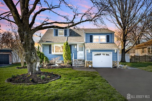 423 S Plainfield Avenue S, South Plainfield, NJ 07080