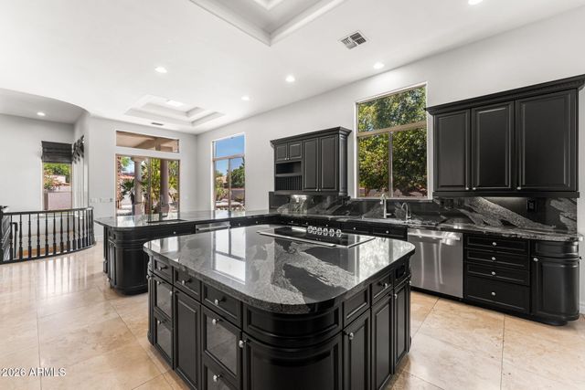 700 N DOBSON Road 36, Chandler, AZ 85224