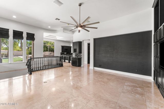 700 N DOBSON Road 36, Chandler, AZ 85224
