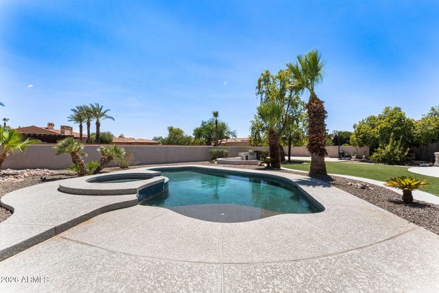 700 N DOBSON Road 36, Chandler, AZ 85224