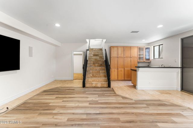 700 N DOBSON Road 36, Chandler, AZ 85224