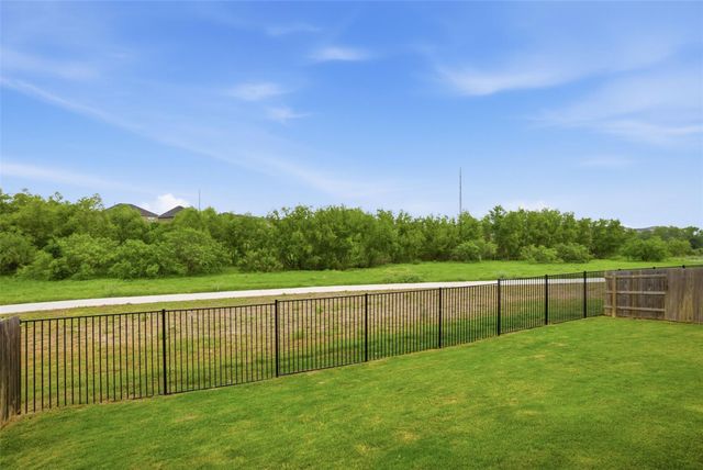 648 Cherrystone LOOP, Buda, TX 78610