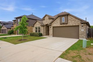 648 Cherrystone LOOP, Buda, TX 78610