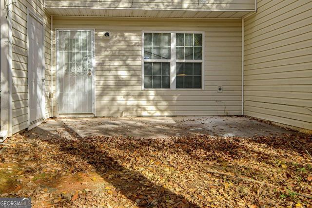 1915 Grove Way, Hampton, GA 30228