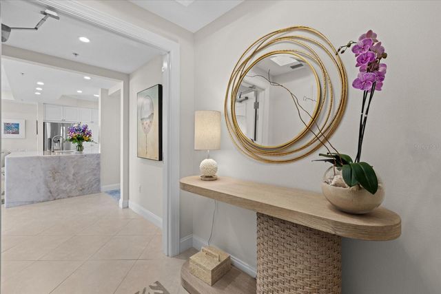 1660 SUMMERHOUSE LANE 402, Sarasota, FL 34242