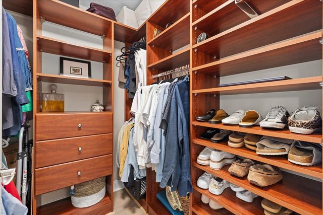 1660 SUMMERHOUSE LANE 402, Sarasota, FL 34242