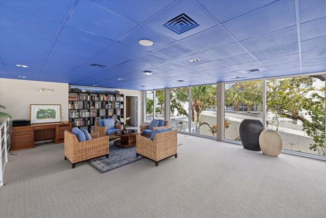 1660 SUMMERHOUSE LANE 402, Sarasota, FL 34242