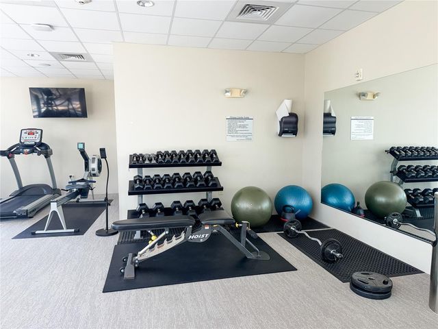 1660 SUMMERHOUSE LANE 402, Sarasota, FL 34242