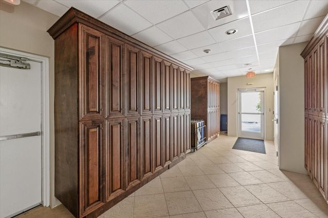 1660 SUMMERHOUSE LANE 402, Sarasota, FL 34242