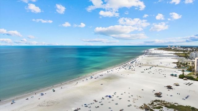 1660 SUMMERHOUSE LANE 402, Sarasota, FL 34242