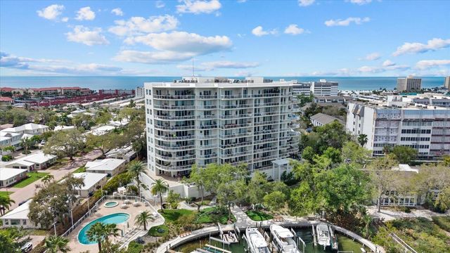 1660 SUMMERHOUSE LANE 402, Sarasota, FL 34242