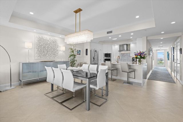 1660 SUMMERHOUSE LANE 402, Sarasota, FL 34242