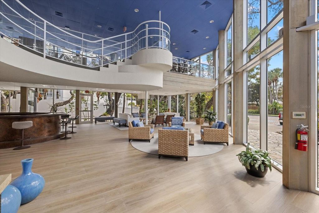 Image 44 of property listing at 1660 SUMMERHOUSE LANE 402, Sarasota, FL 34242