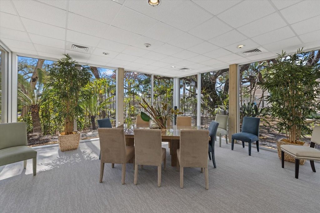 Image 52 of property listing at 1660 SUMMERHOUSE LANE 402, Sarasota, FL 34242