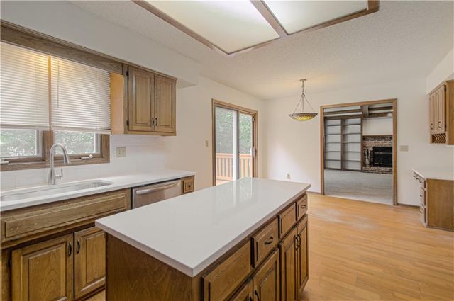 12100 Beverly Street, Overland Park, KS 66209