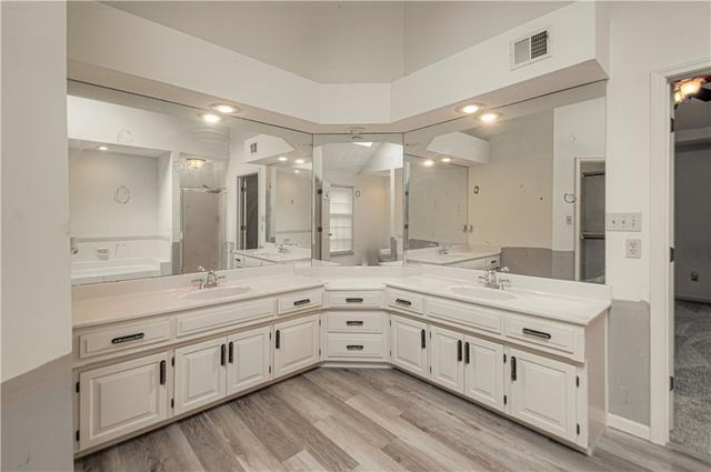 12100 Beverly Street, Overland Park, KS 66209