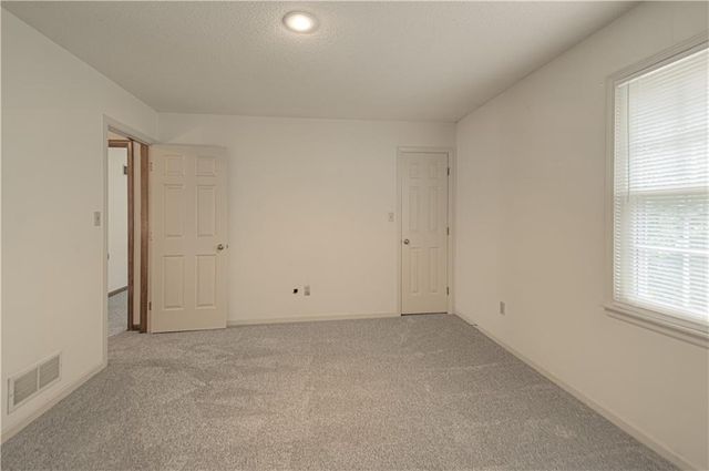 12100 Beverly Street, Overland Park, KS 66209