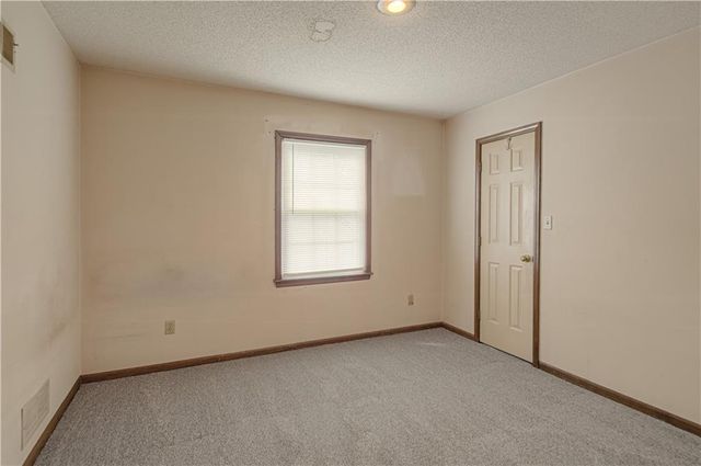 12100 Beverly Street, Overland Park, KS 66209