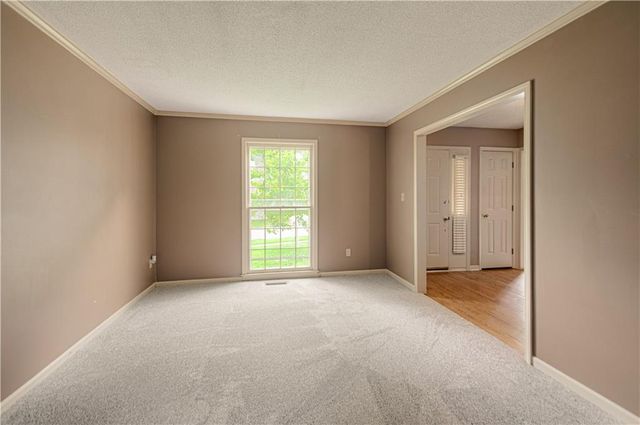 12100 Beverly Street, Overland Park, KS 66209