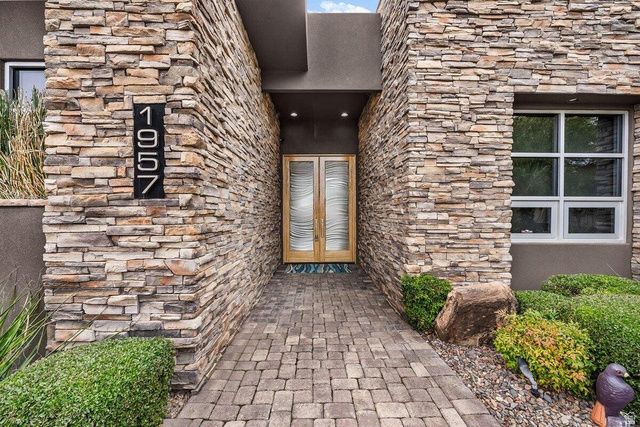 1957 W 350 N, St. George, UT 84770