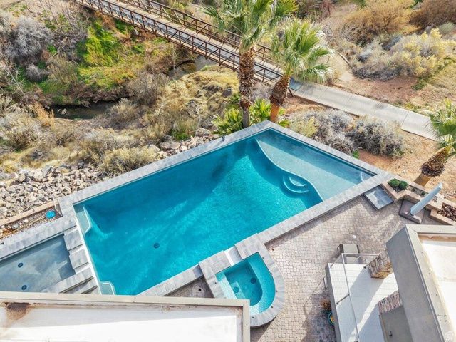 1957 W 350 N, St. George, UT 84770