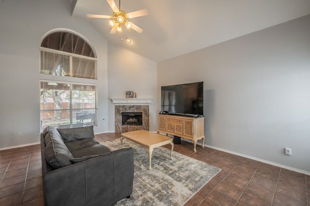 6621 Alliance Drive, The Colony, TX 75056