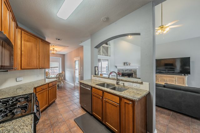 6621 Alliance Drive, The Colony, TX 75056