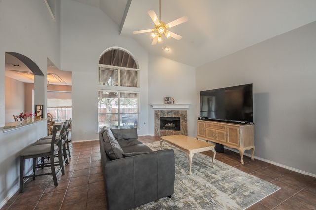 6621 Alliance Drive, The Colony, TX 75056