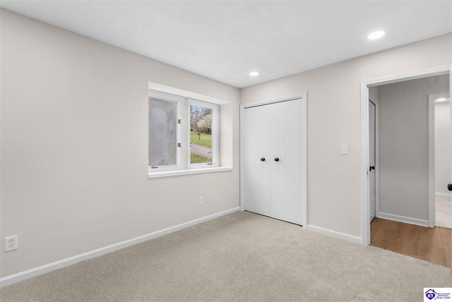 328 Thicket Drive, Elizabethtown, KY 42701