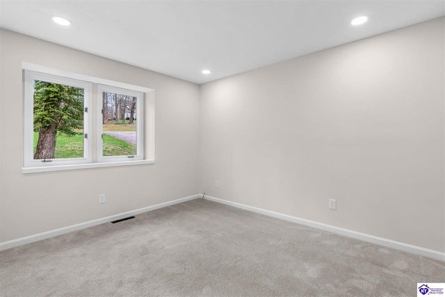 328 Thicket Drive, Elizabethtown, KY 42701
