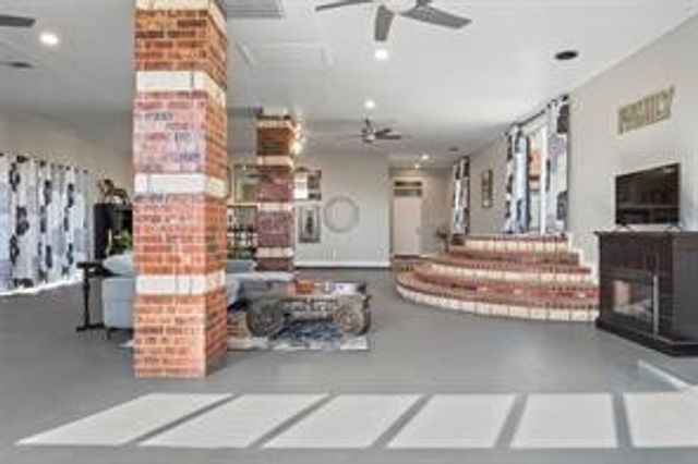 1110 Bryson Lane, Midlothian, TX 76065