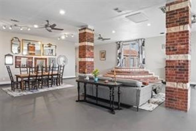 1110 Bryson Lane, Midlothian, TX 76065
