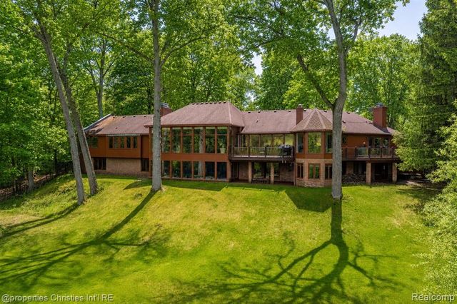 291 Barden Road, Bloomfield Hills, MI 48304