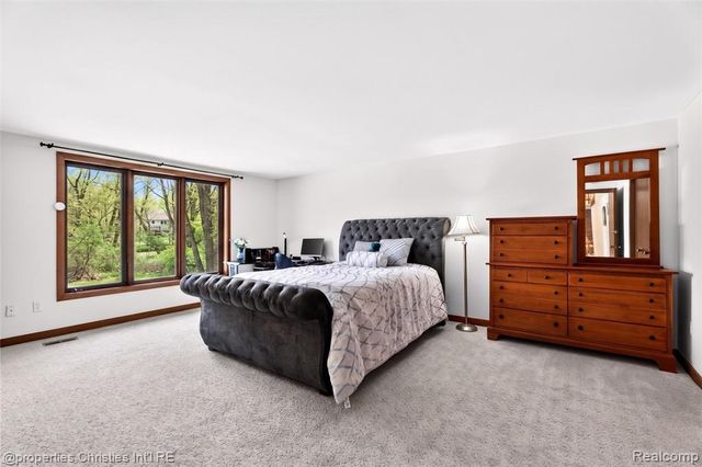 291 Barden Road, Bloomfield Hills, MI 48304