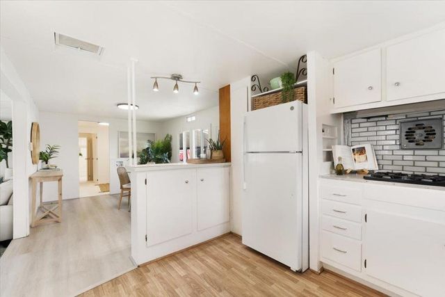 890 38th Avenue 110, Santa Cruz, CA 95062